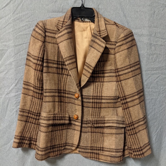 The villager Jackets & Blazers - 1970’s Vintage wool Blazer size 8